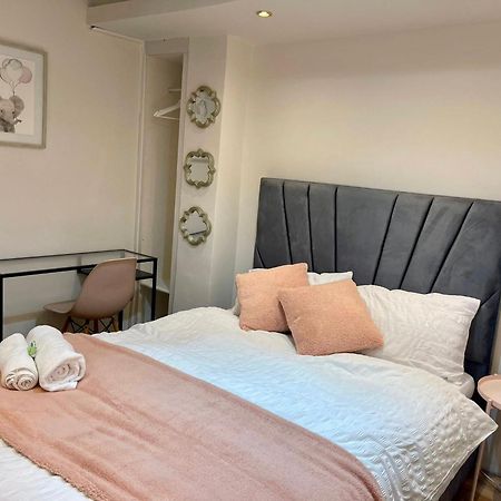 Shoreditch Rooms - Apartments And Rooms In The City Лондон Номер фото