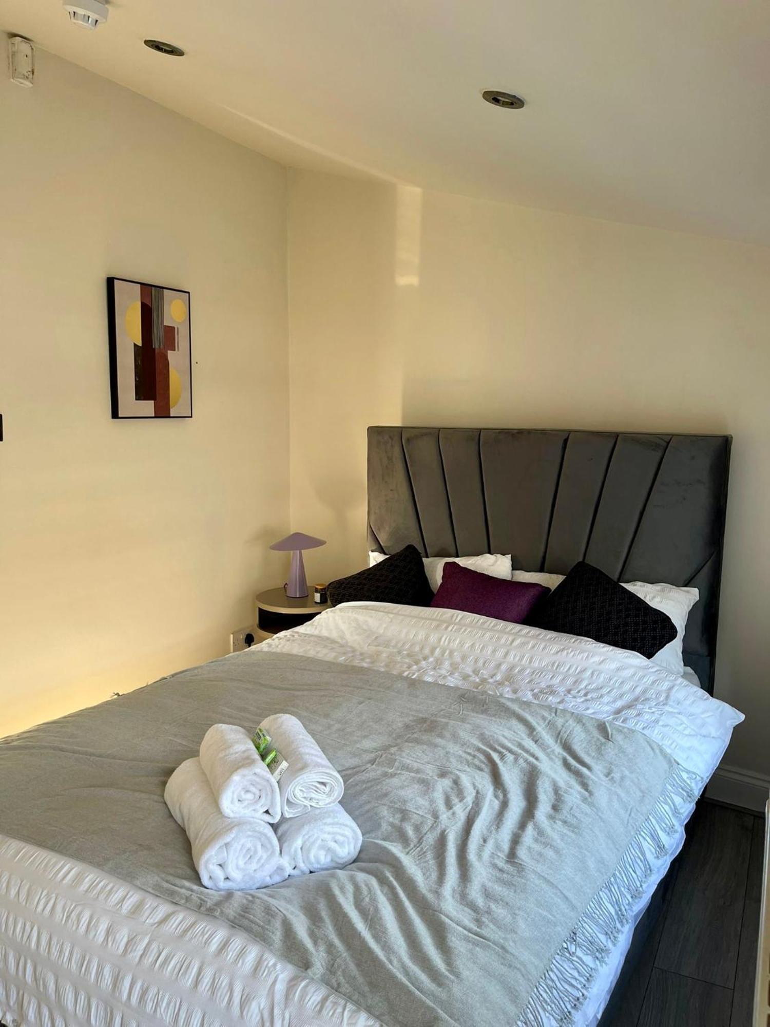 Shoreditch Rooms - Apartments And Rooms In The City Лондон Номер фото
